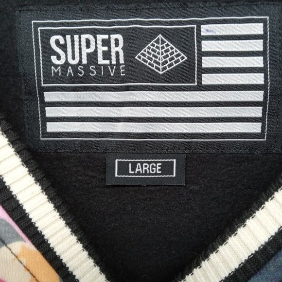 Super Massive Sweater‎ Mens Large Black Pink Flowers Checkmate Pullover Crew - Picture 3 of 8